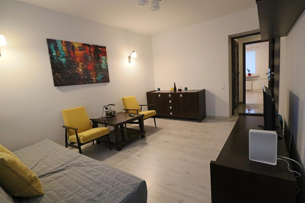 Apartment Mona Warsaw Przy Stacji Metra Esterno foto